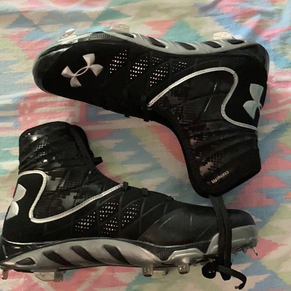 Under armour cleats - Picture 1 of 1